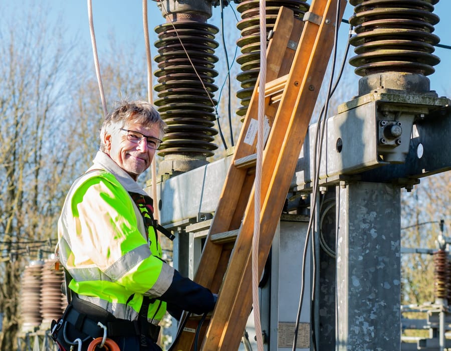 Christchurch electrician from the Smoke Alarm Installation Christchurch team